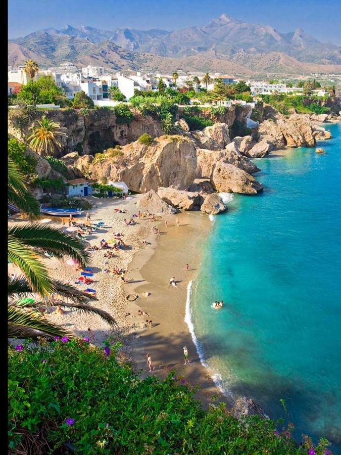 Villa Capricho Nerja มาลากา ภายนอก รูปภาพ
